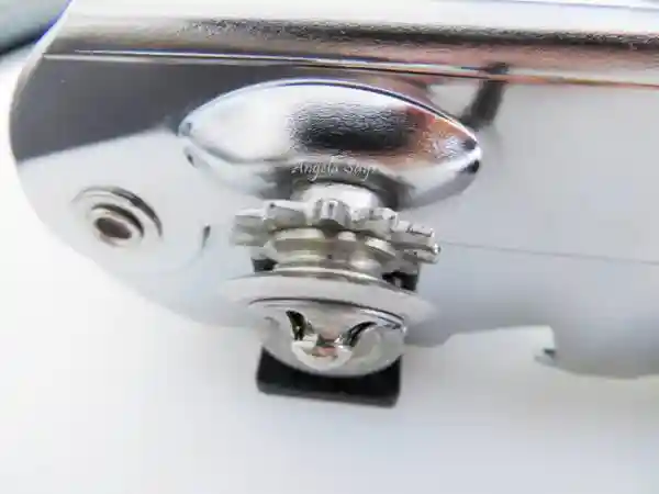 cleaning-the-can-opener