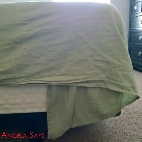 How to Fold Hospital Corners {Making the Bed} Kiwi Services