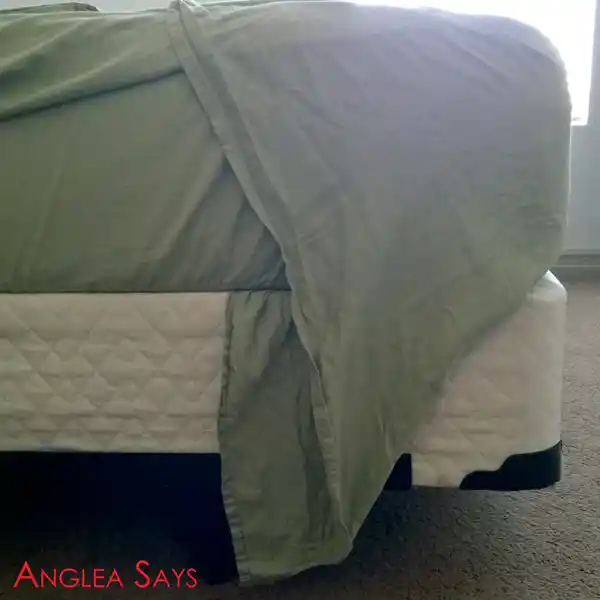 How to Make a Bed With Tight Hospital Corners